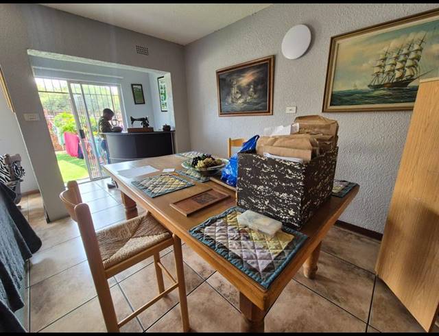 3 BEDROOM TOWNHOUSE FOR SALE IN BRACKENHURST